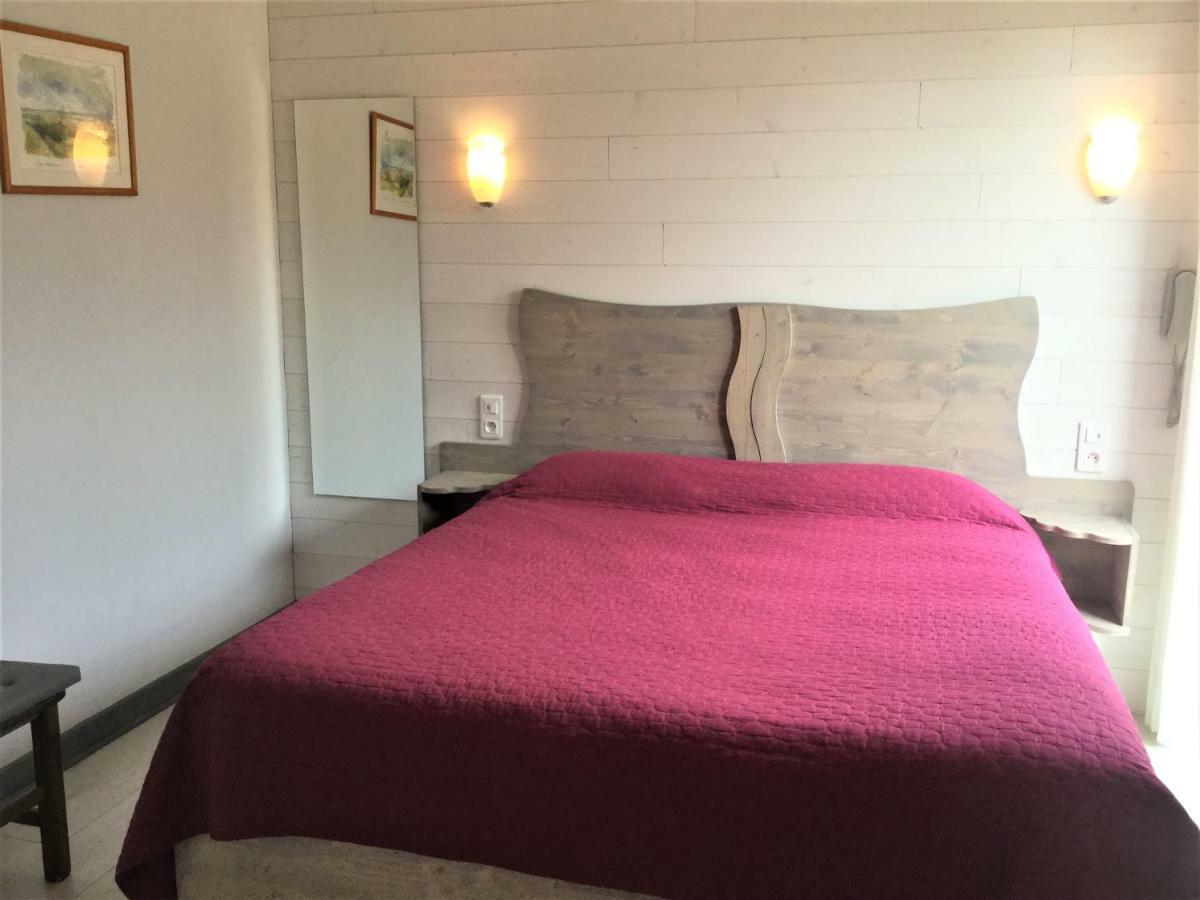 Hotel De La Plage Gruissan Bagian luar foto